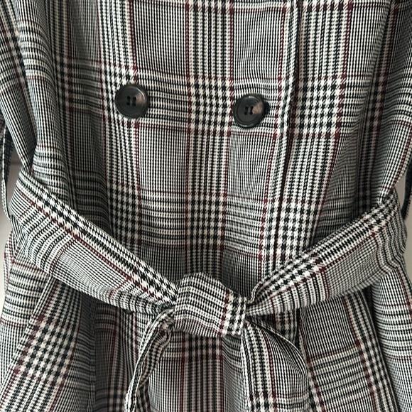 Love Tree Glen Plaid belted trench coat - Picture 5 of 9